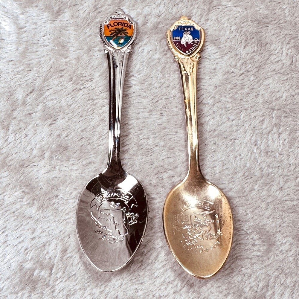 Vintage Florida and Texas Souvenir Collector Spoons Enamel Crest Set of 2 Retro